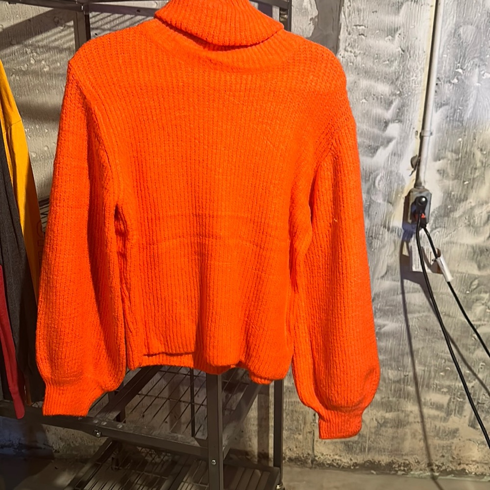 Women’s Sweater